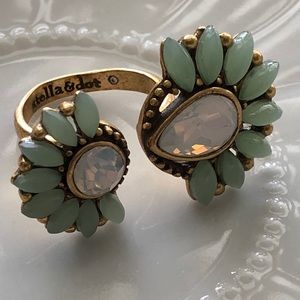 Stella & Dot Cocktail Ring - gold